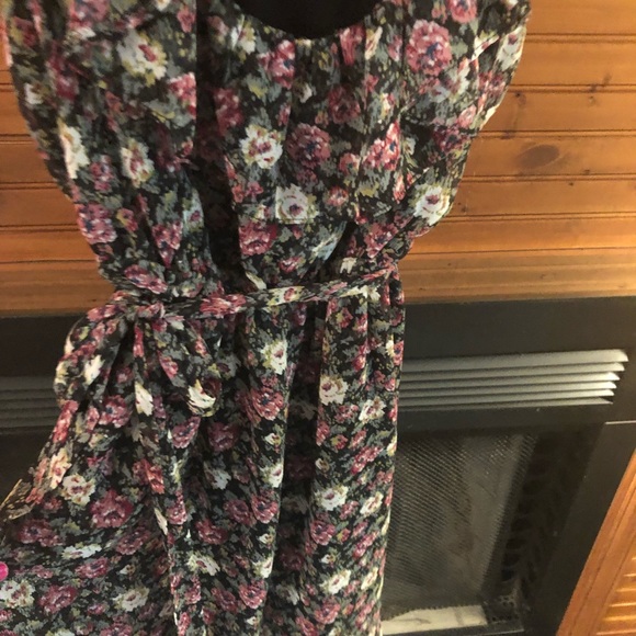 Dress - Picture 4 of 5